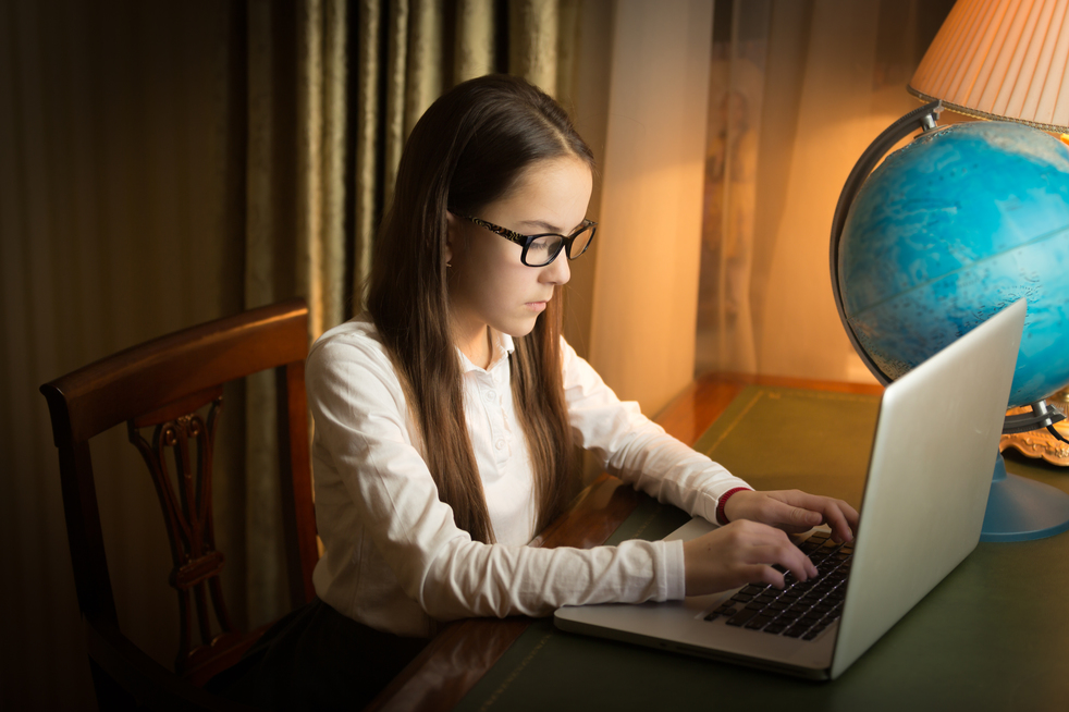 Una niña de 7 años hackea una wifi pública en diez minutos